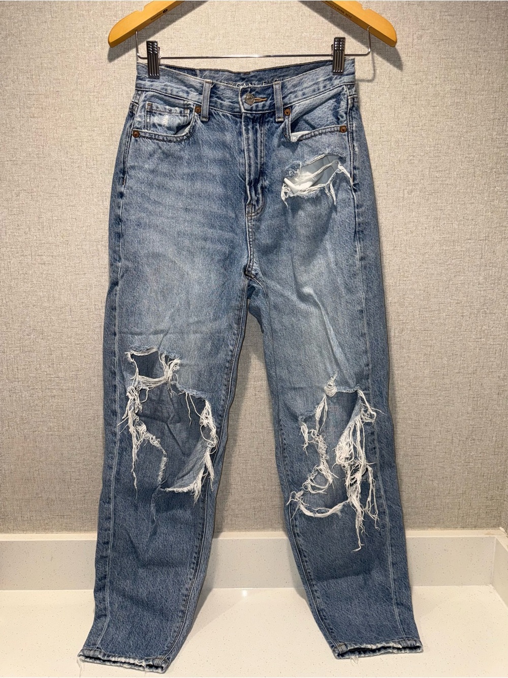 {American Eagle Outfitters} Light Blue Distressed Straight Jeans